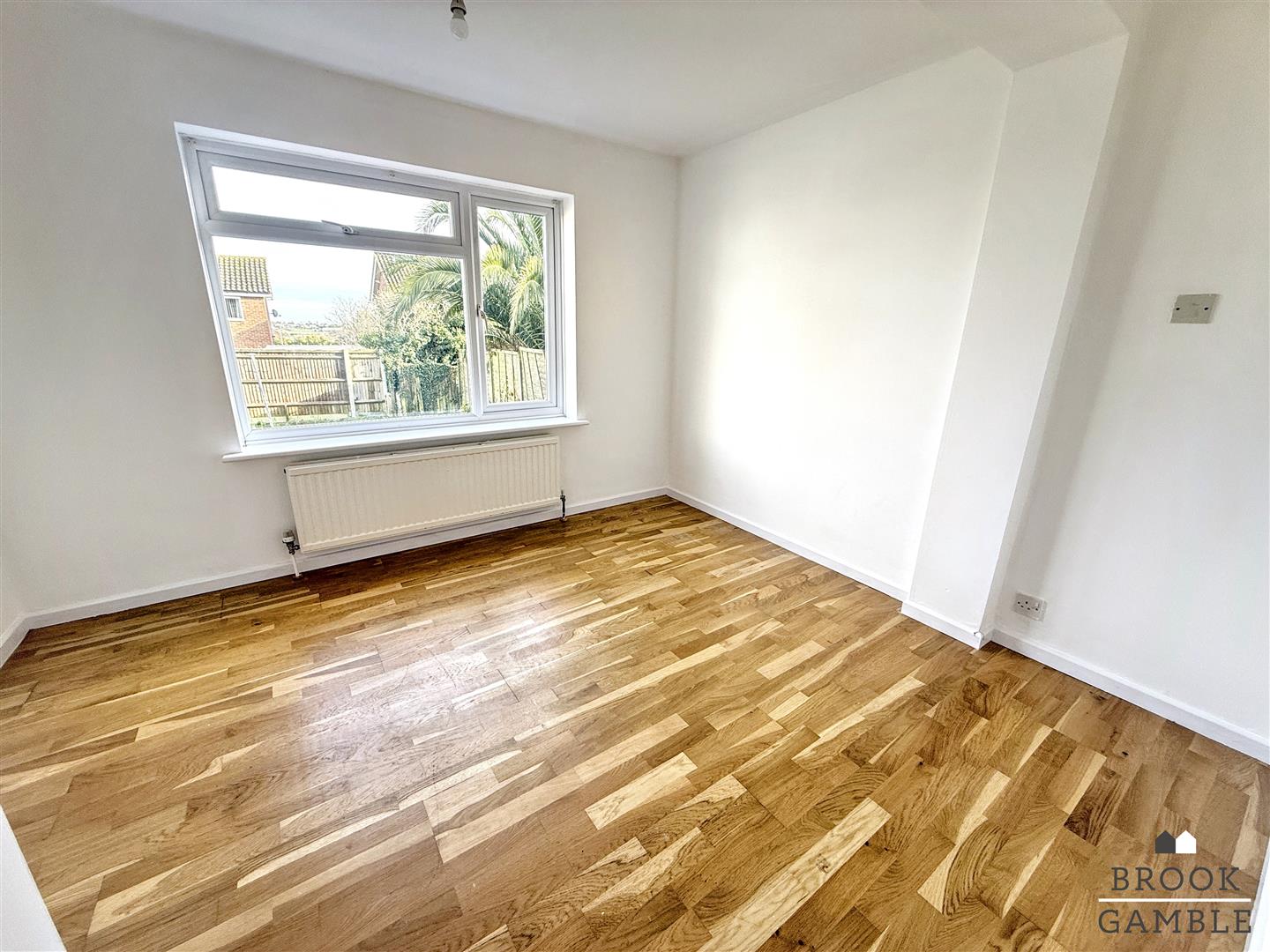 5 Bedroom House - Detached. Bracken Road in Eastbourne,  8